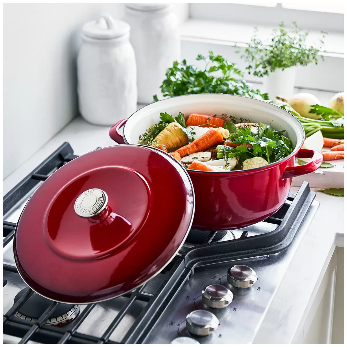 Merton & Storck Enameled Iron Dutch Oven 5L Lava Red