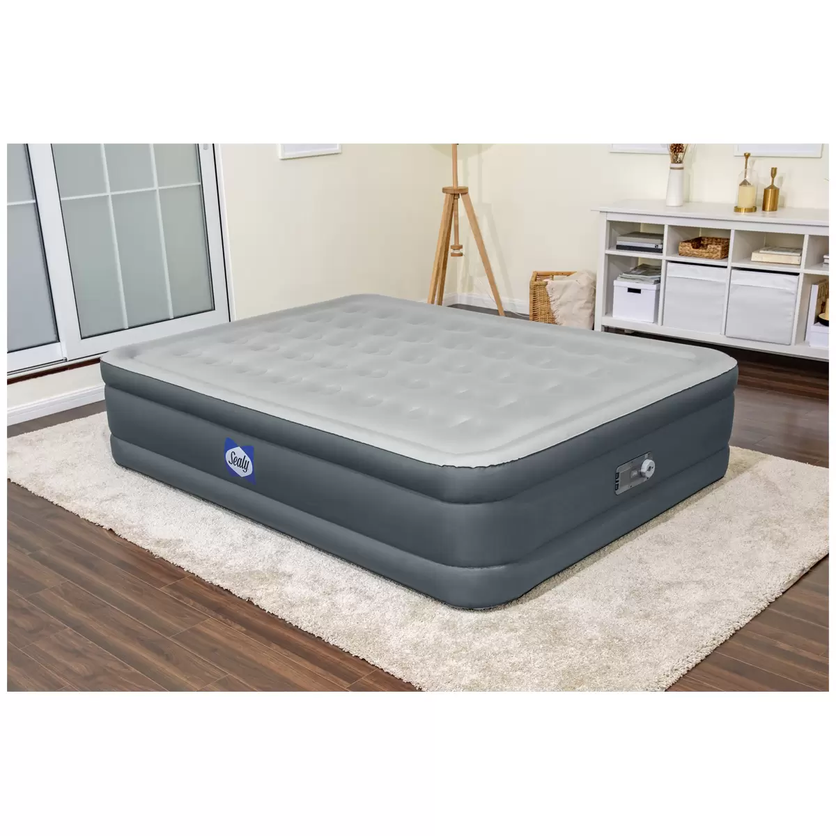 Sealy Fortech Queen Airbed with Inbuilt Pump