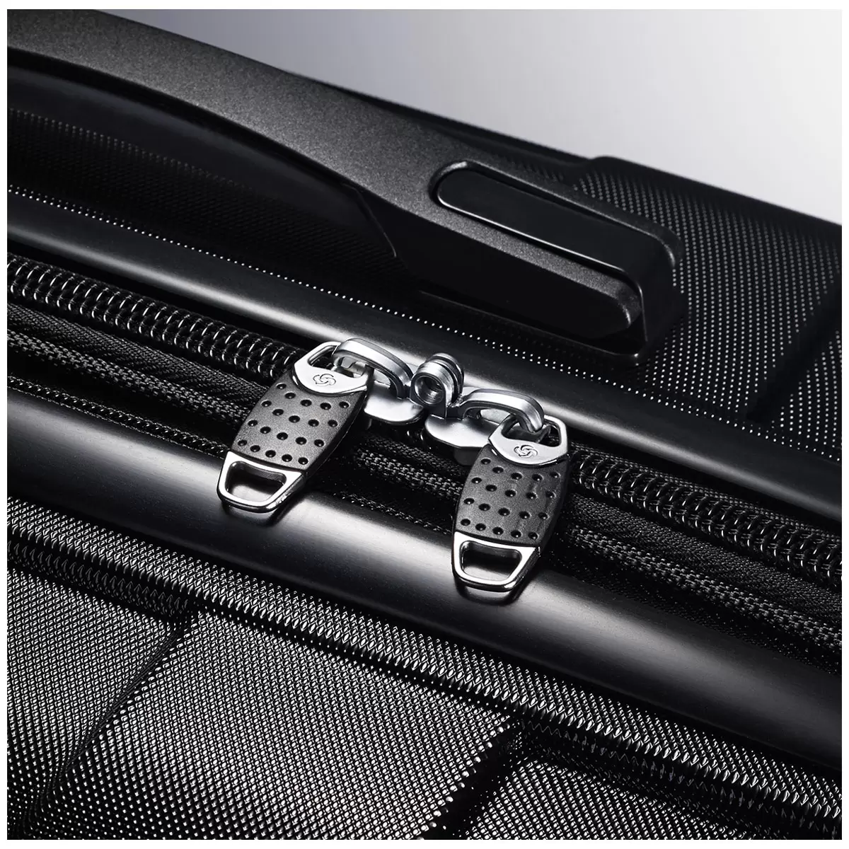 Samsonite JAWS With TSA Lock 71cm Black