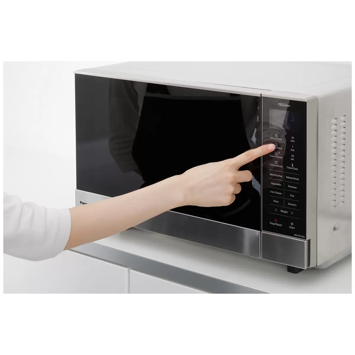 Panasonic 27L Flatbed Microwave Oven 850W NNSF57QSQPQ