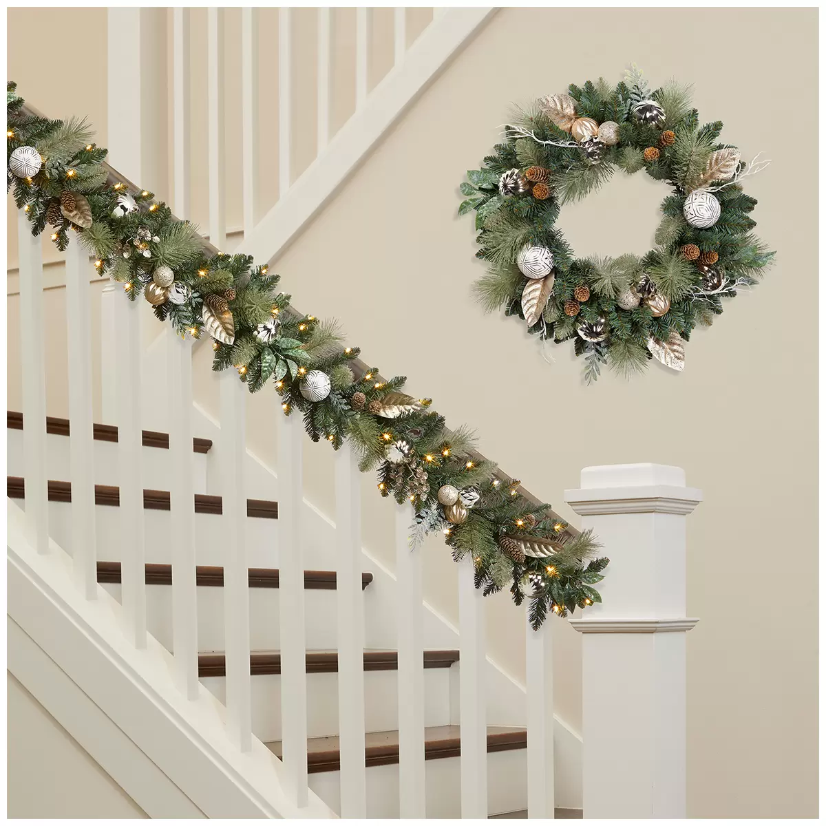 Pre-Lit Decorated Garland White Gold 2.74M