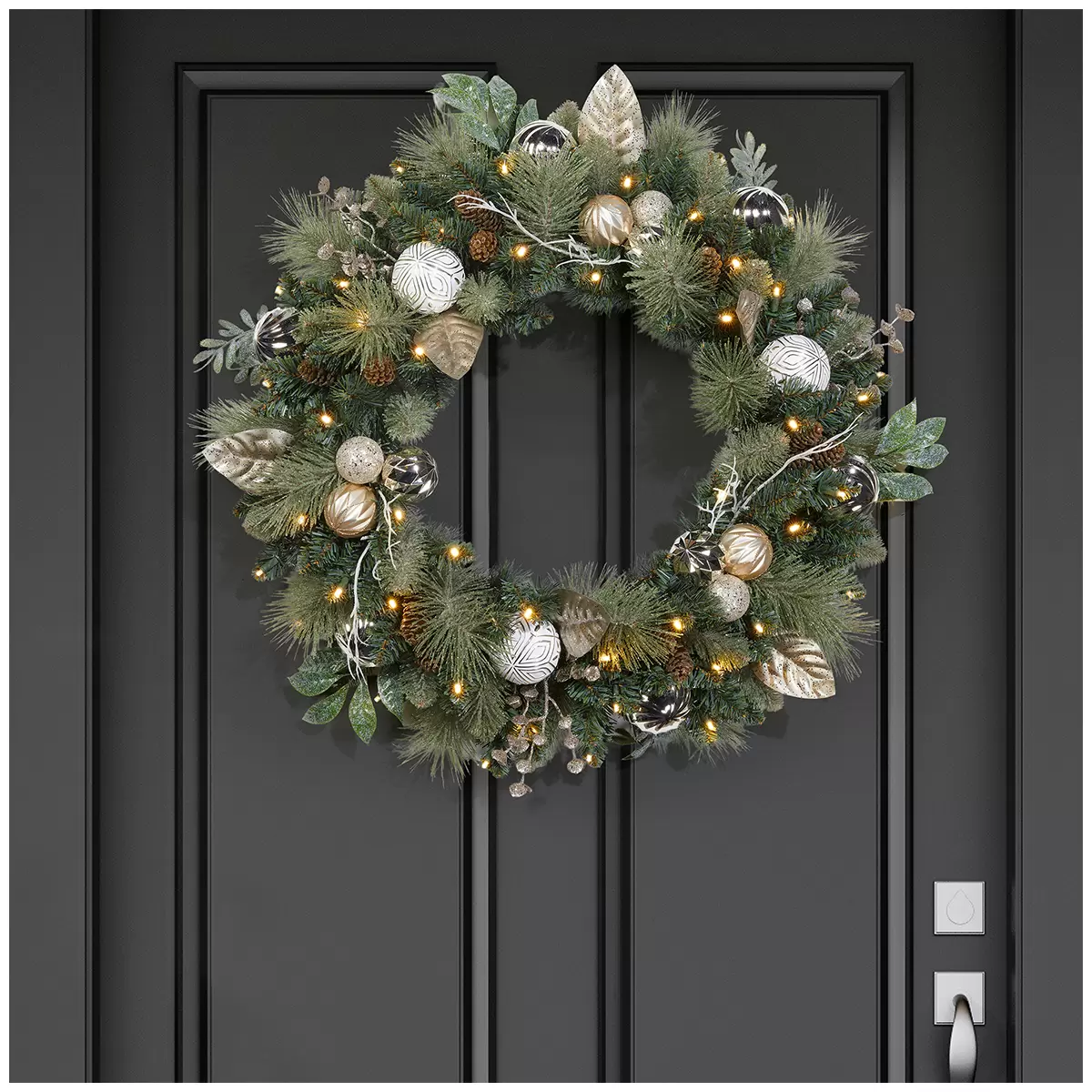 Pre-Lit Decorated Wreath White Gold 76.2 cm